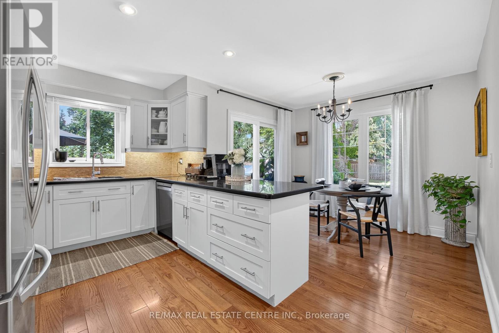 1436 Sprucewood Terrace, Oakville, Ontario  L6M 2P9 - Photo 18 - W12432289
