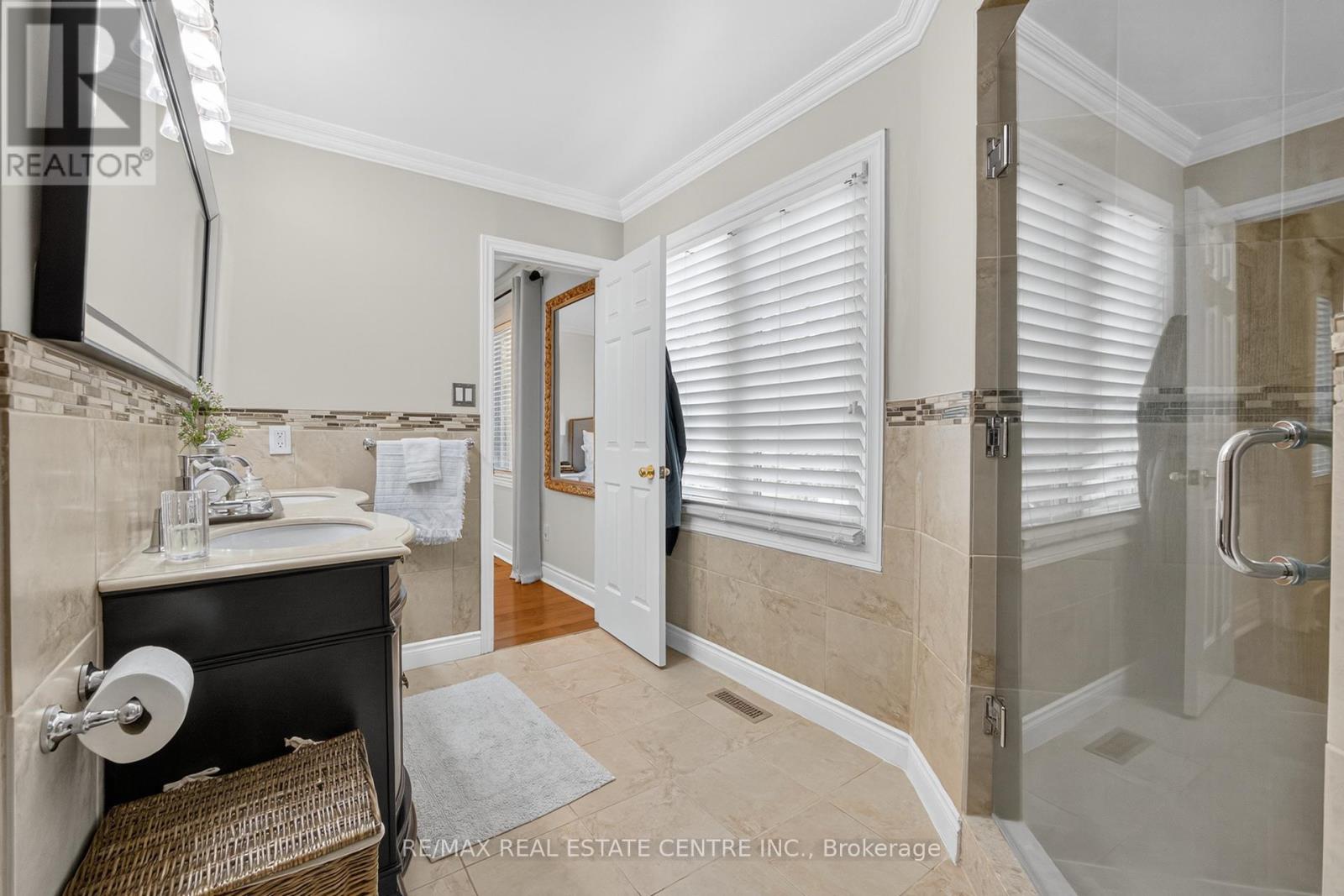 1436 Sprucewood Terrace, Oakville, Ontario  L6M 2P9 - Photo 32 - W12432289