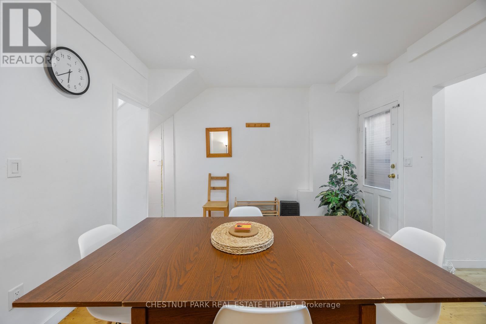 62 Garnet Avenue, Toronto, Ontario  M6G 1V7 - Photo 11 - W12432298