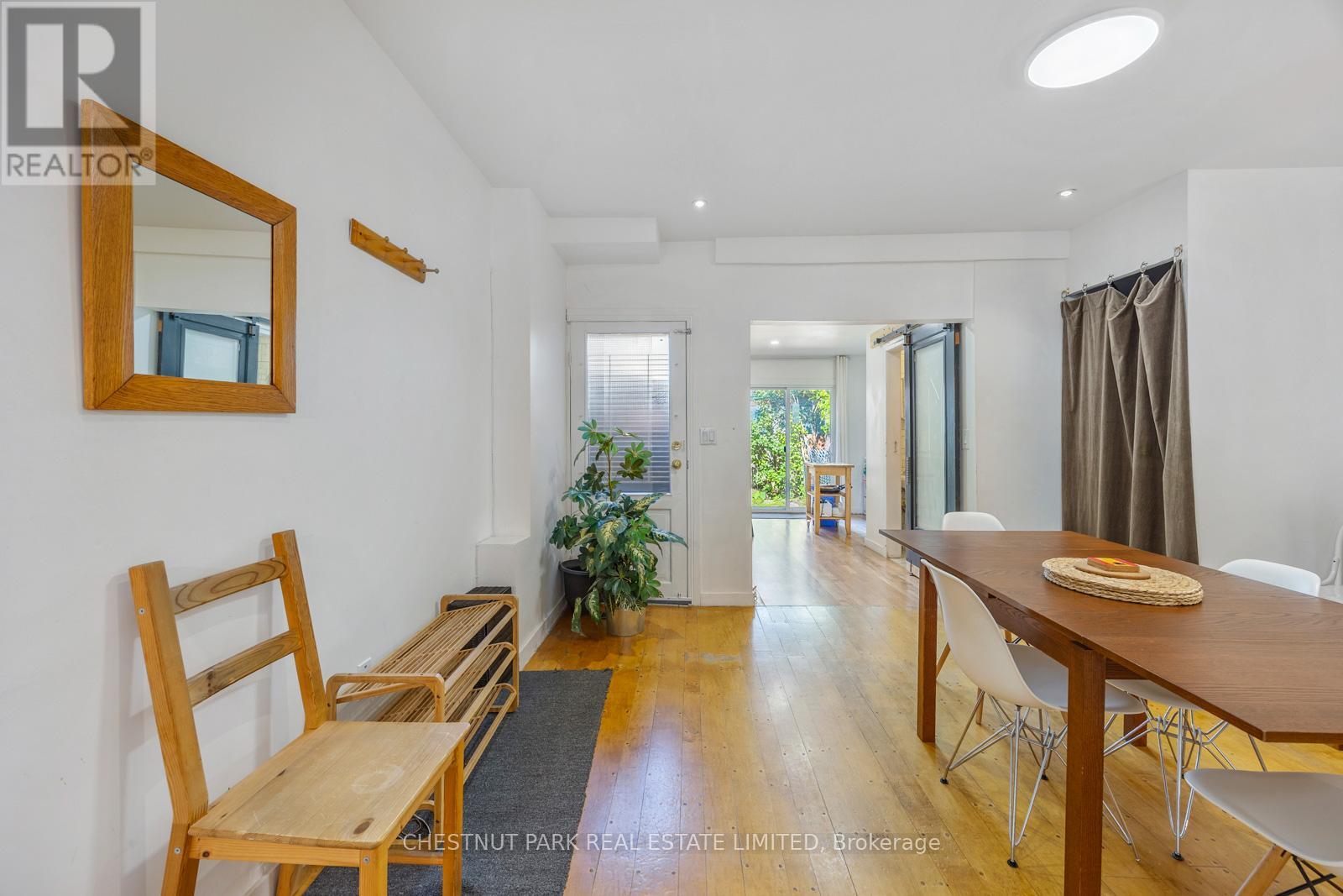 62 Garnet Avenue, Toronto, Ontario  M6G 1V7 - Photo 16 - W12432298