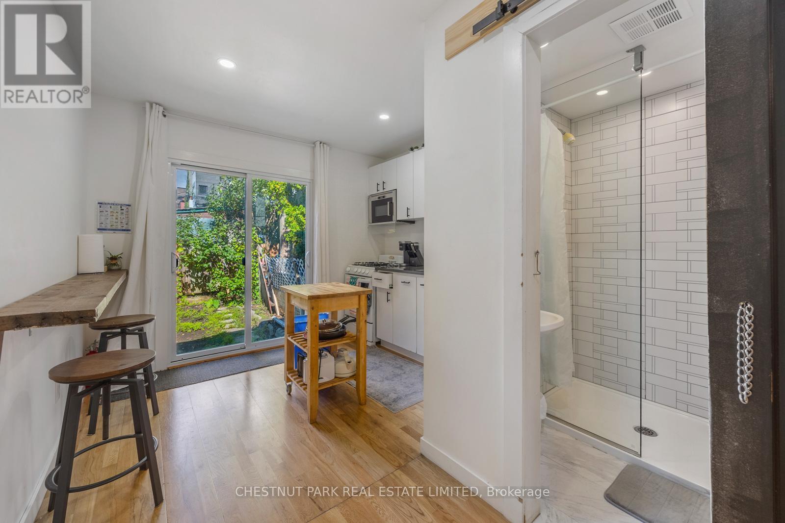 62 Garnet Avenue, Toronto, Ontario  M6G 1V7 - Photo 18 - W12432298