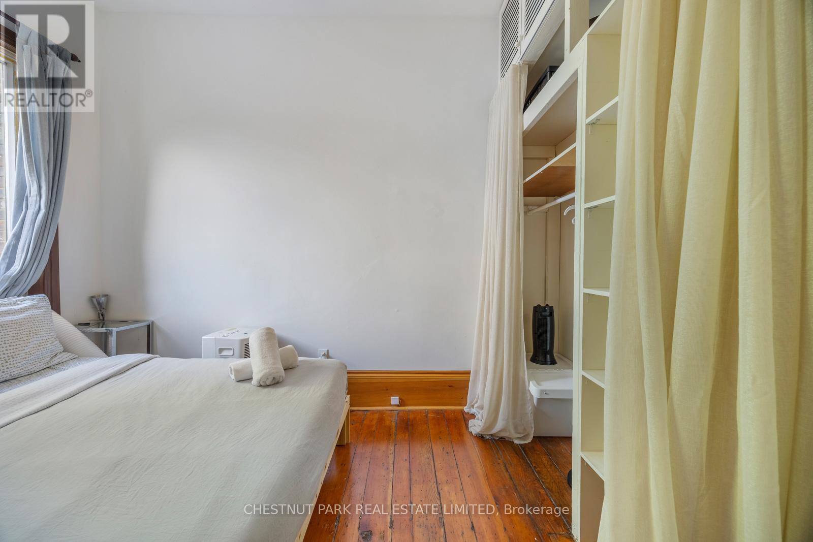 62 Garnet Avenue, Toronto, Ontario  M6G 1V7 - Photo 30 - W12432298