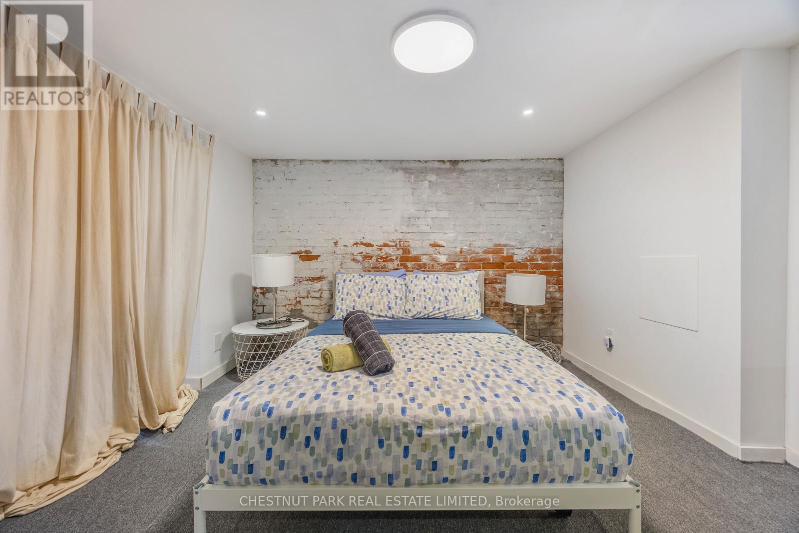 62 Garnet Avenue, Toronto, Ontario  M6G 1V7 - Photo 40 - W12432298