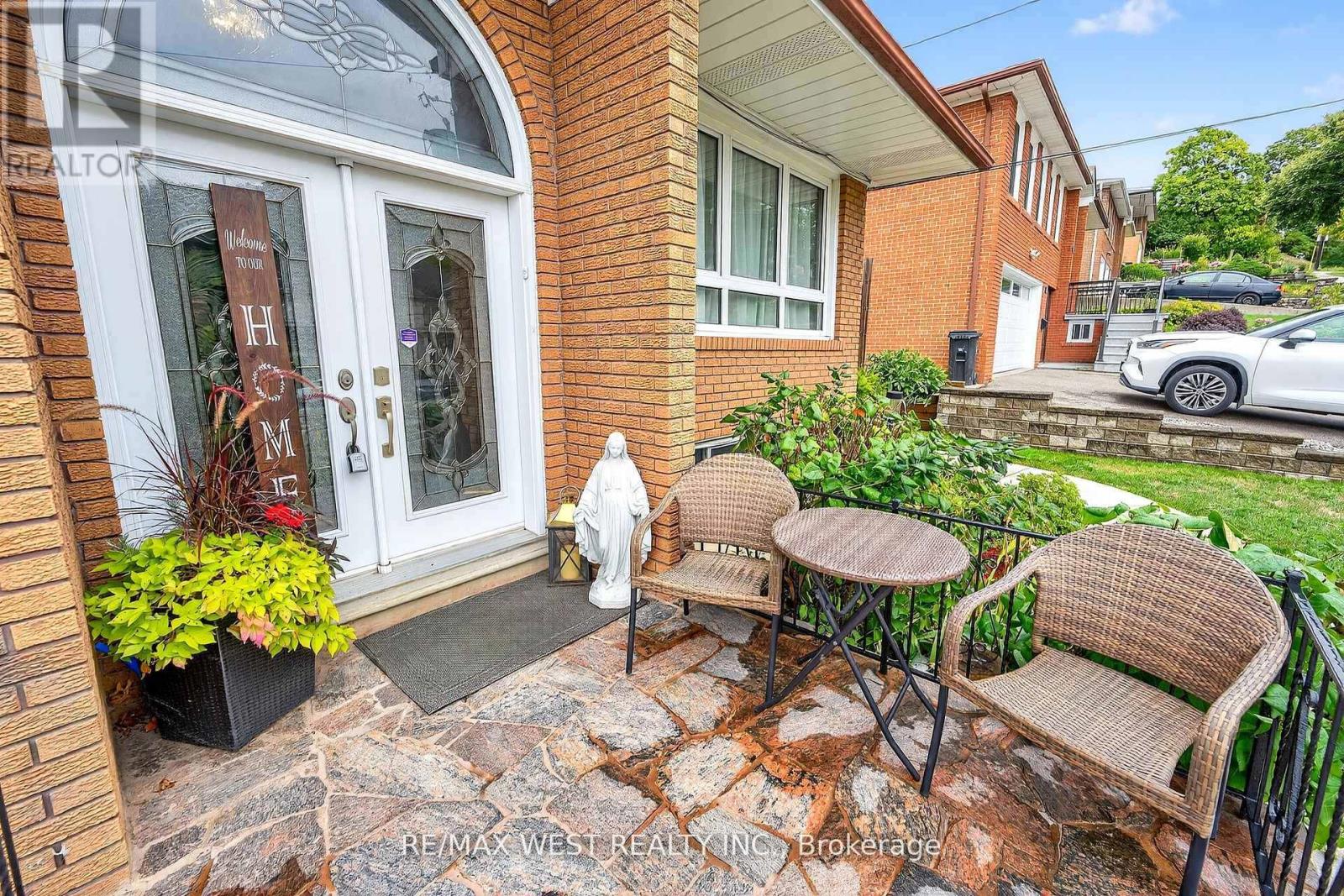 54 Barker Avenue, Toronto, Ontario  M9V 4A1 - Photo 4 - W12432305