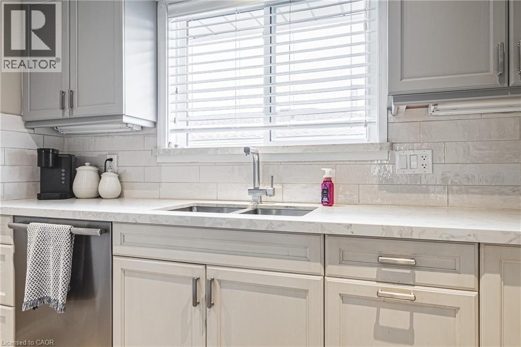 477 Queen Victoria Drive, Hamilton, Ontario  L8W 1G7 - Photo 15 - 40774466