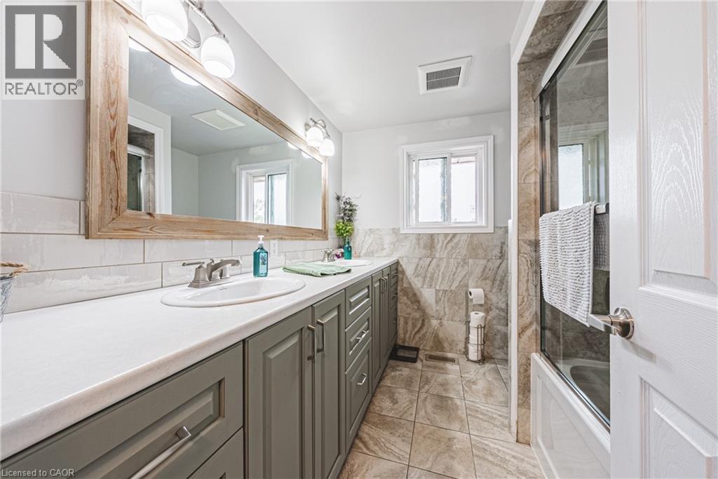 477 Queen Victoria Drive, Hamilton, Ontario  L8W 1G7 - Photo 21 - 40774466