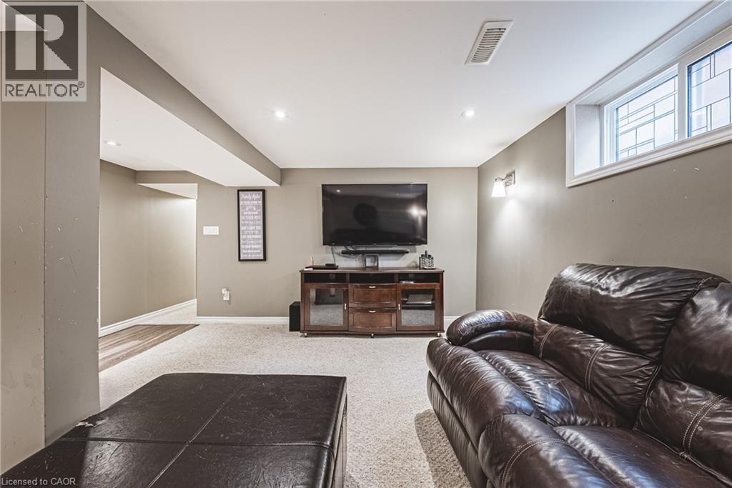 477 Queen Victoria Drive, Hamilton, Ontario  L8W 1G7 - Photo 38 - 40774466