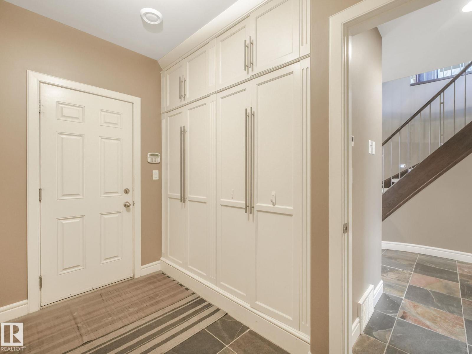 2408 Martell Cr Nw, Edmonton, Alberta  T6R 0C7 - Photo 6 - E4459960