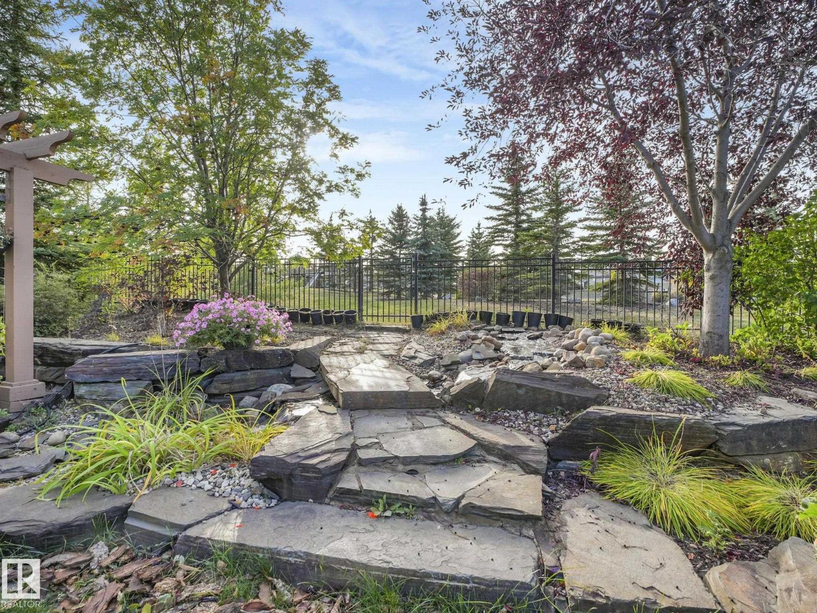 2408 Martell Cr Nw, Edmonton, Alberta  T6R 0C7 - Photo 70 - E4459960