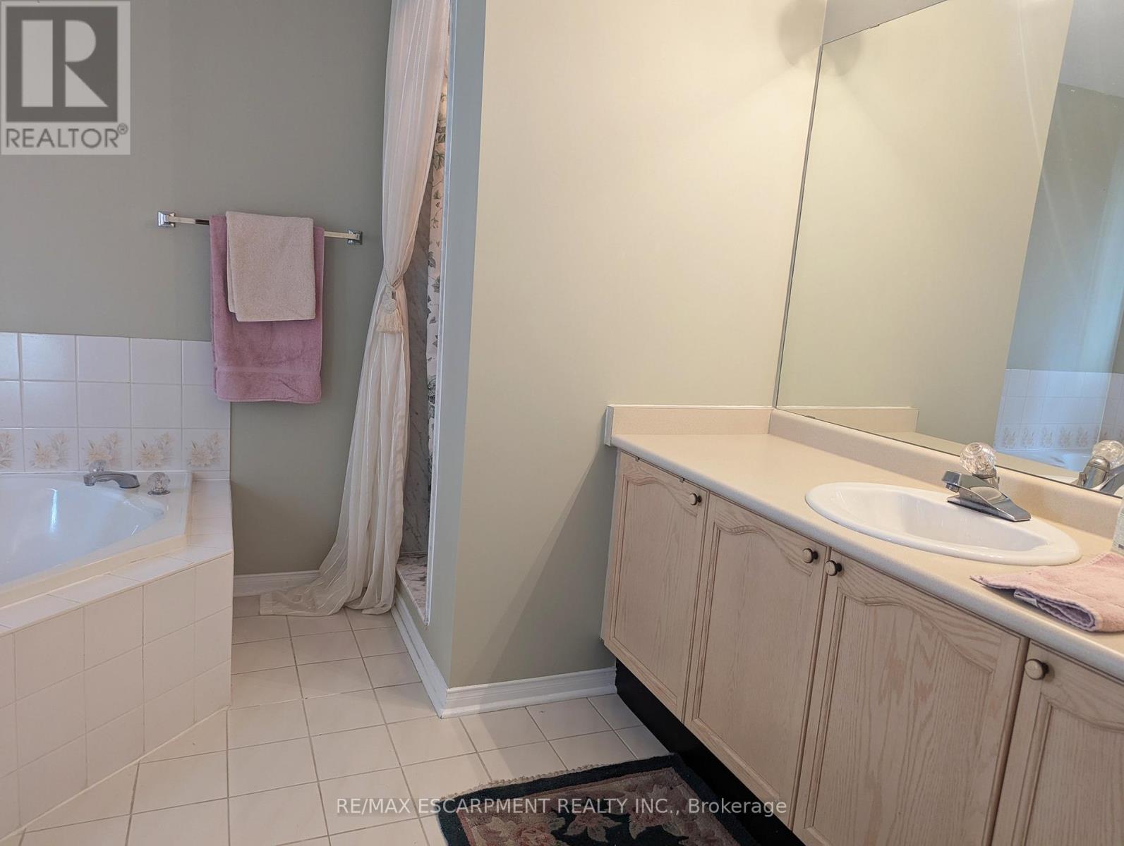 537 Westman Avenue, Peterborough, Ontario  K9K 2E6 - Photo 24 - X12432247