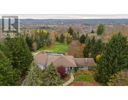 112 HILLCREST AVENUE, Hamilton, Ontario