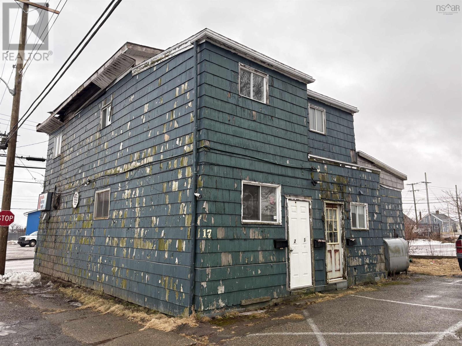 17 Sterling Road    Glace Bay Road, Glace Bay, Nova Scotia  B1X 3X4 - Photo 5 - 202504079
