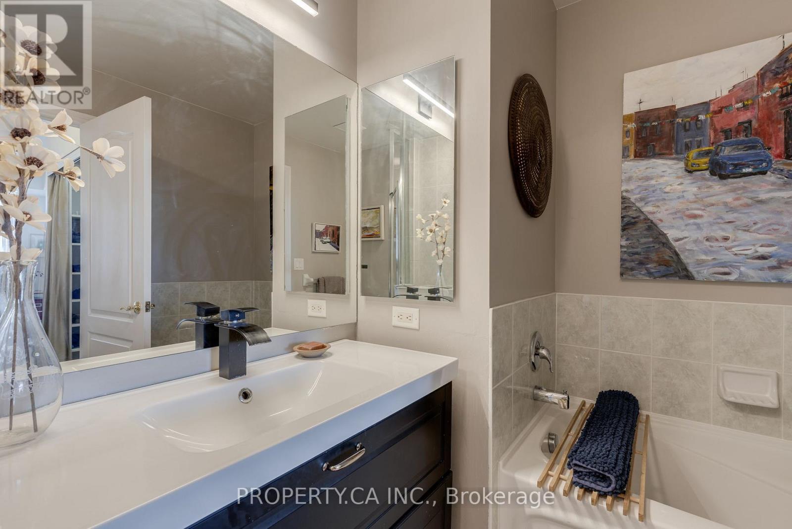 1605 - 880 Grandview Way, Toronto, Ontario  M2N 7B2 - Photo 24 - C12432344