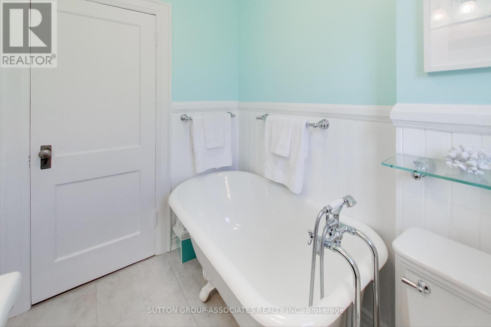 163 Maplewood Avenue, Toronto (Humewood-Cedarvale), Ontario  M6C 1J8 - Photo 22 - C12432352