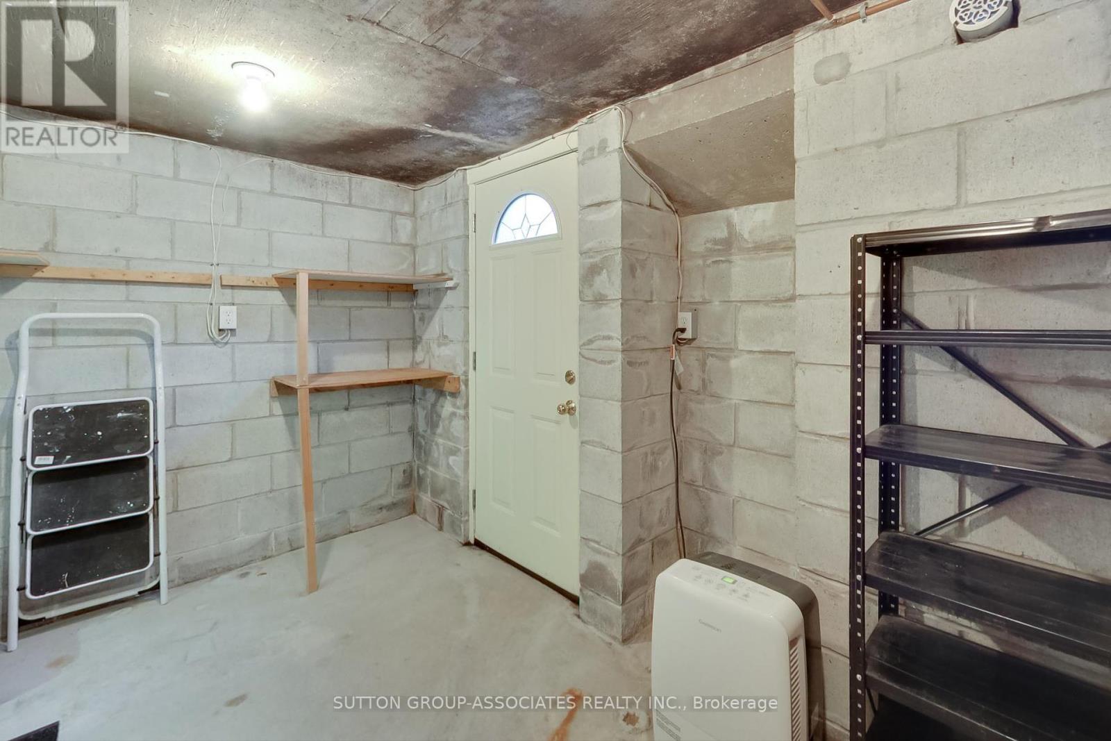 163 Maplewood Avenue, Toronto (Humewood-Cedarvale), Ontario  M6C 1J8 - Photo 38 - C12432352