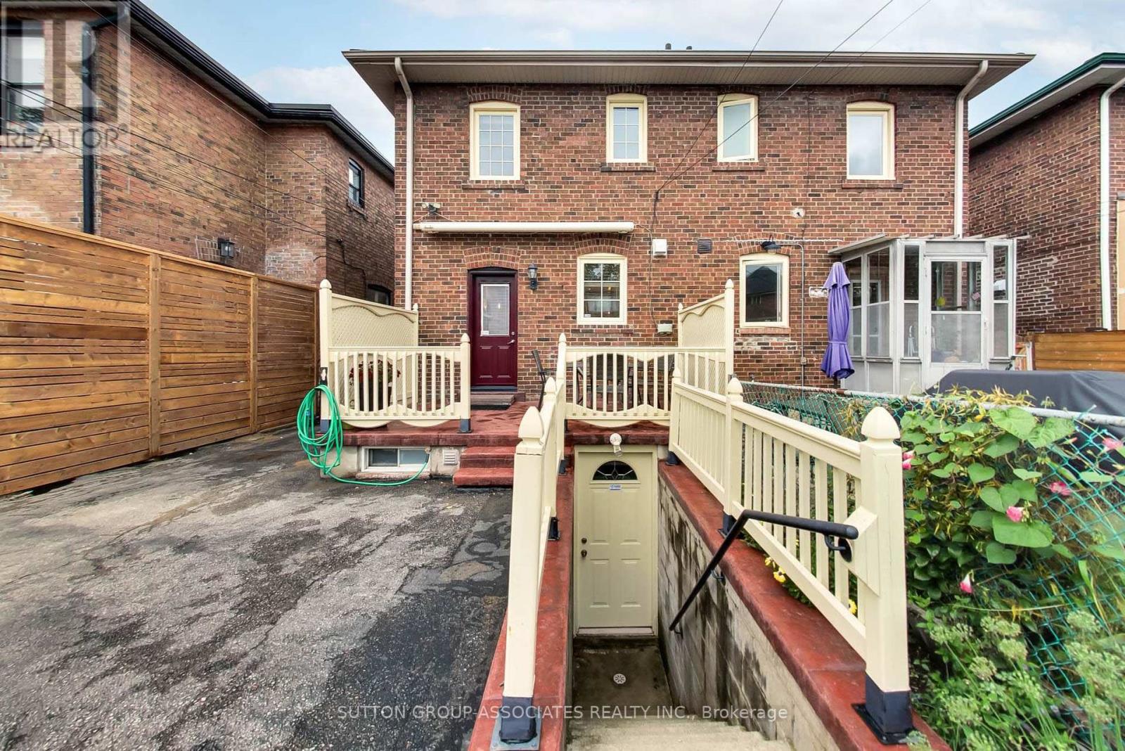 163 Maplewood Avenue, Toronto (Humewood-Cedarvale), Ontario  M6C 1J8 - Photo 41 - C12432352