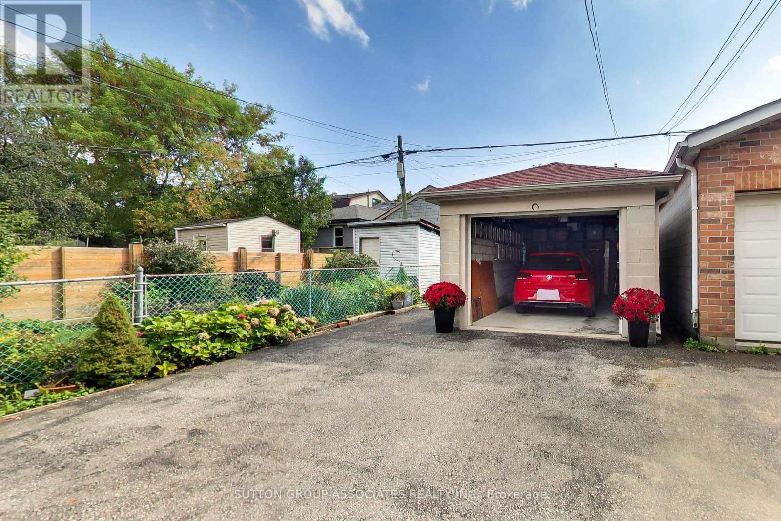 163 Maplewood Avenue, Toronto (Humewood-Cedarvale), Ontario  M6C 1J8 - Photo 44 - C12432352