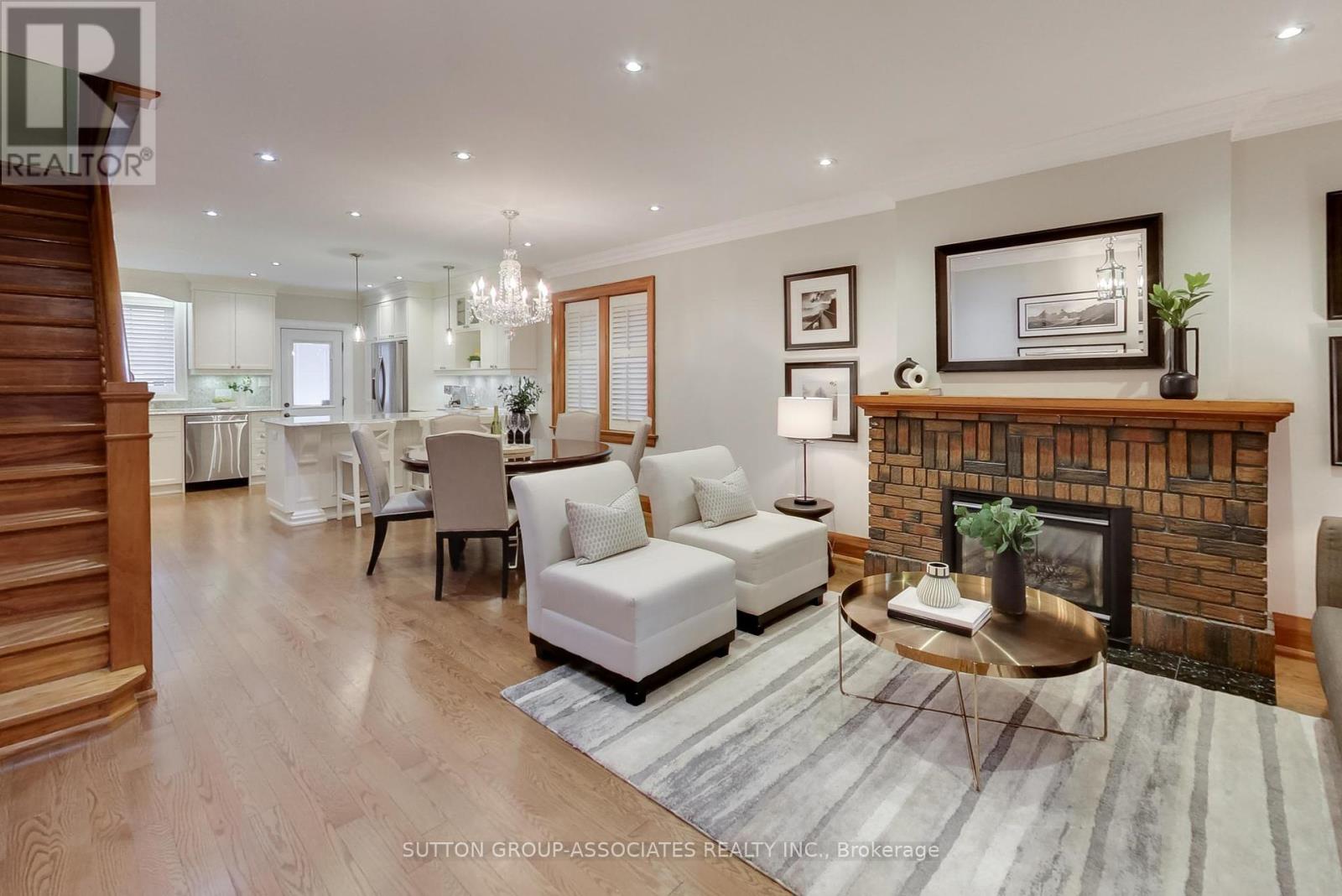 163 Maplewood Avenue, Toronto (Humewood-Cedarvale), Ontario  M6C 1J8 - Photo 6 - C12432352