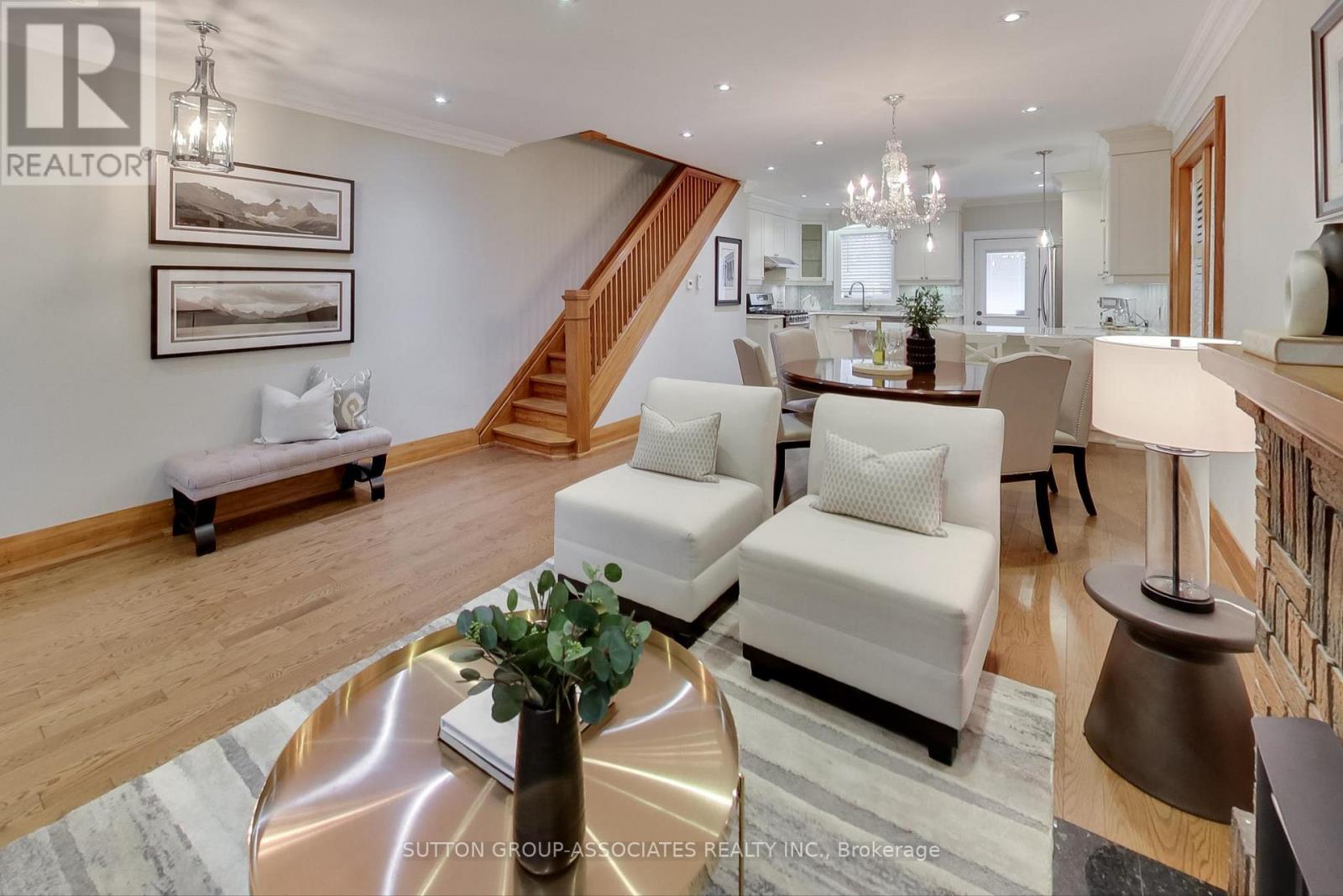 163 Maplewood Avenue, Toronto (Humewood-Cedarvale), Ontario  M6C 1J8 - Photo 8 - C12432352