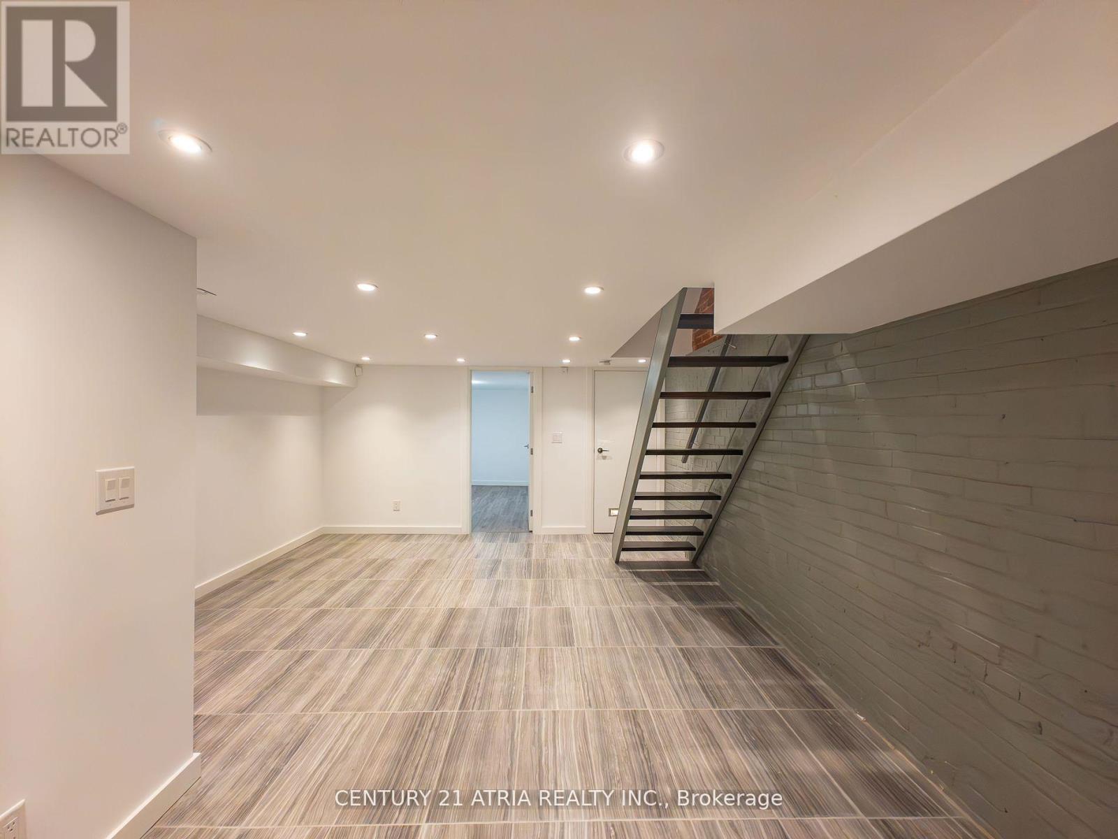 329a Clinton Street, Toronto, Ontario  M6G 2Y7 - Photo 18 - C12432411