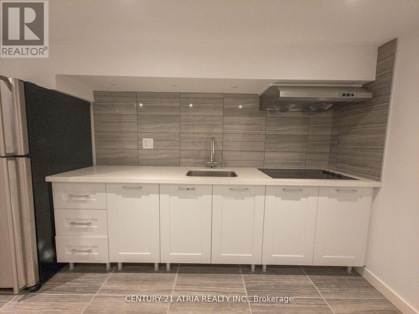 329a Clinton Street, Toronto, Ontario  M6G 2Y7 - Photo 19 - C12432411
