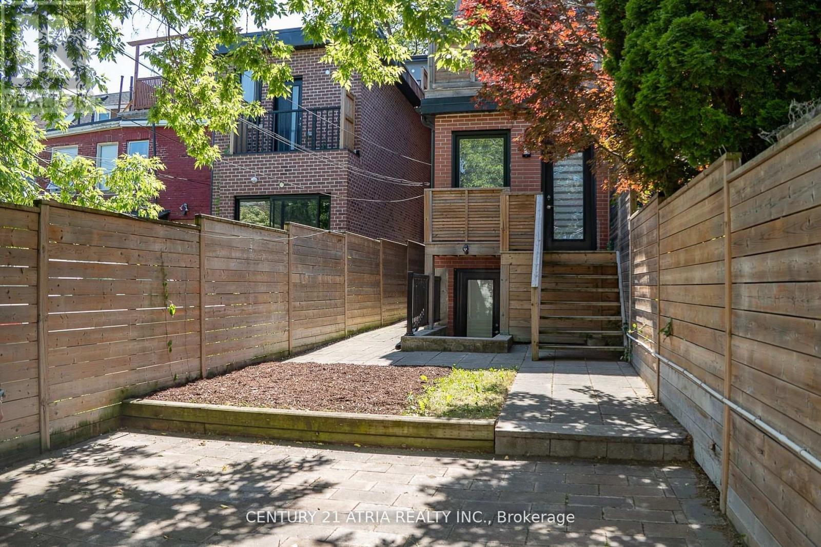 329a Clinton Street, Toronto, Ontario  M6G 2Y7 - Photo 22 - C12432411