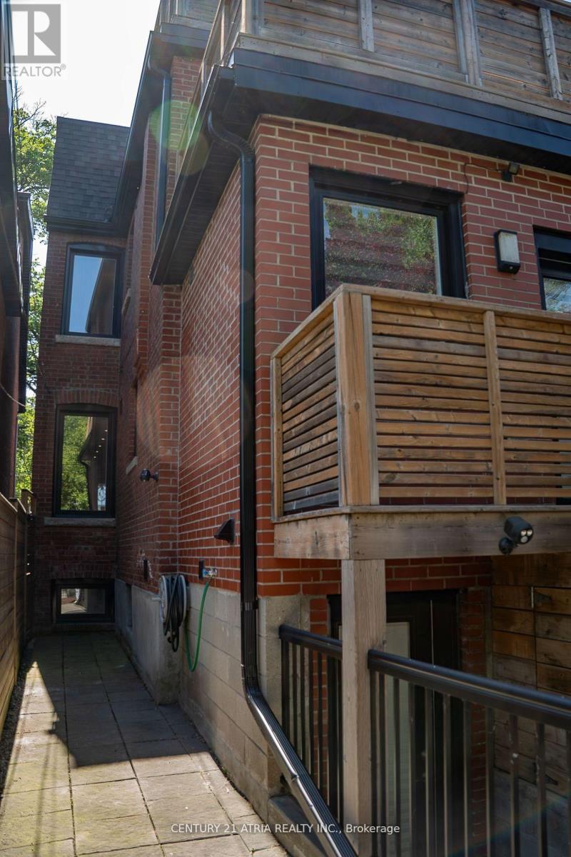 329a Clinton Street, Toronto, Ontario  M6G 2Y7 - Photo 25 - C12432411