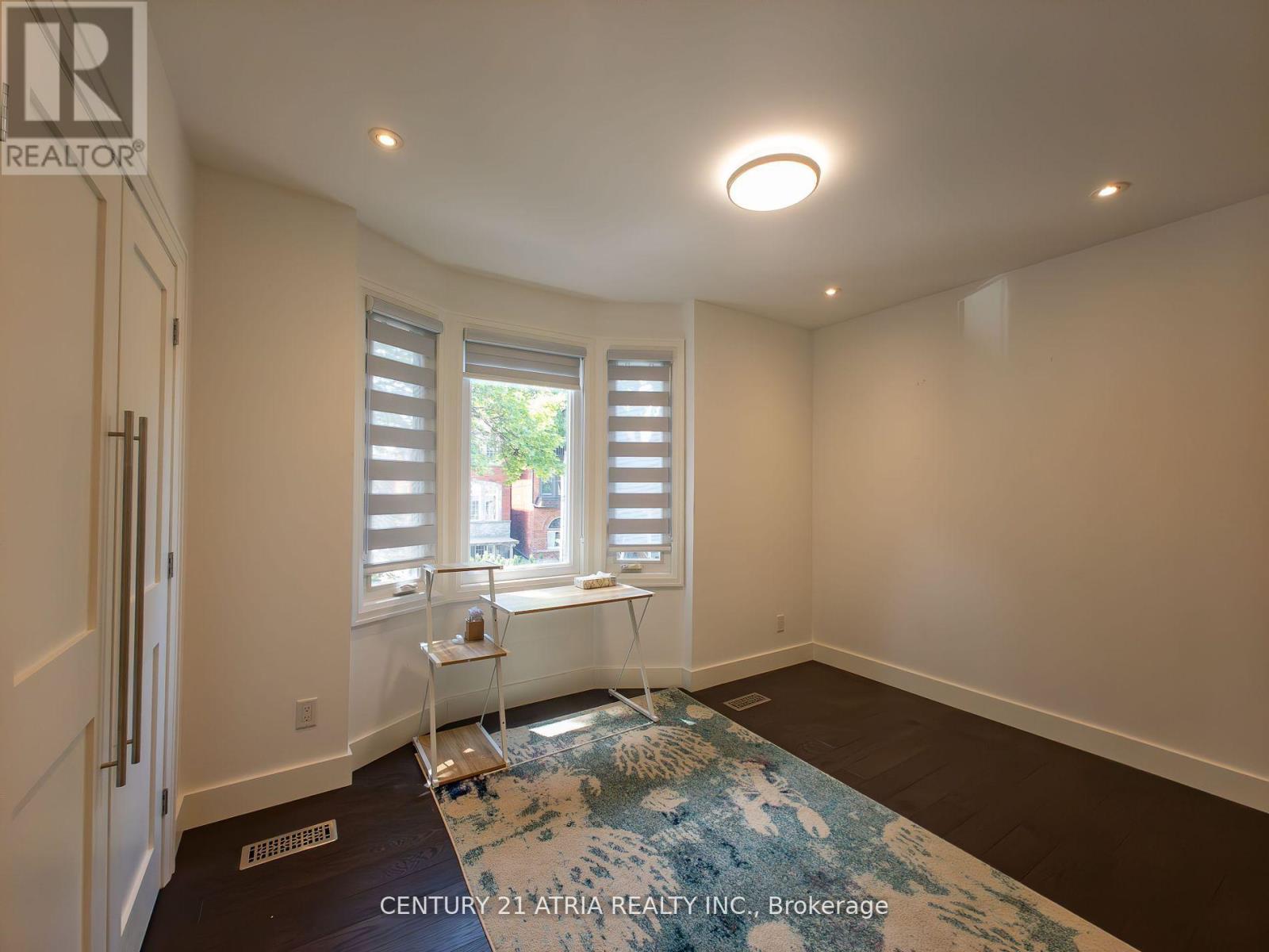 329a Clinton Street, Toronto, Ontario  M6G 2Y7 - Photo 8 - C12432411