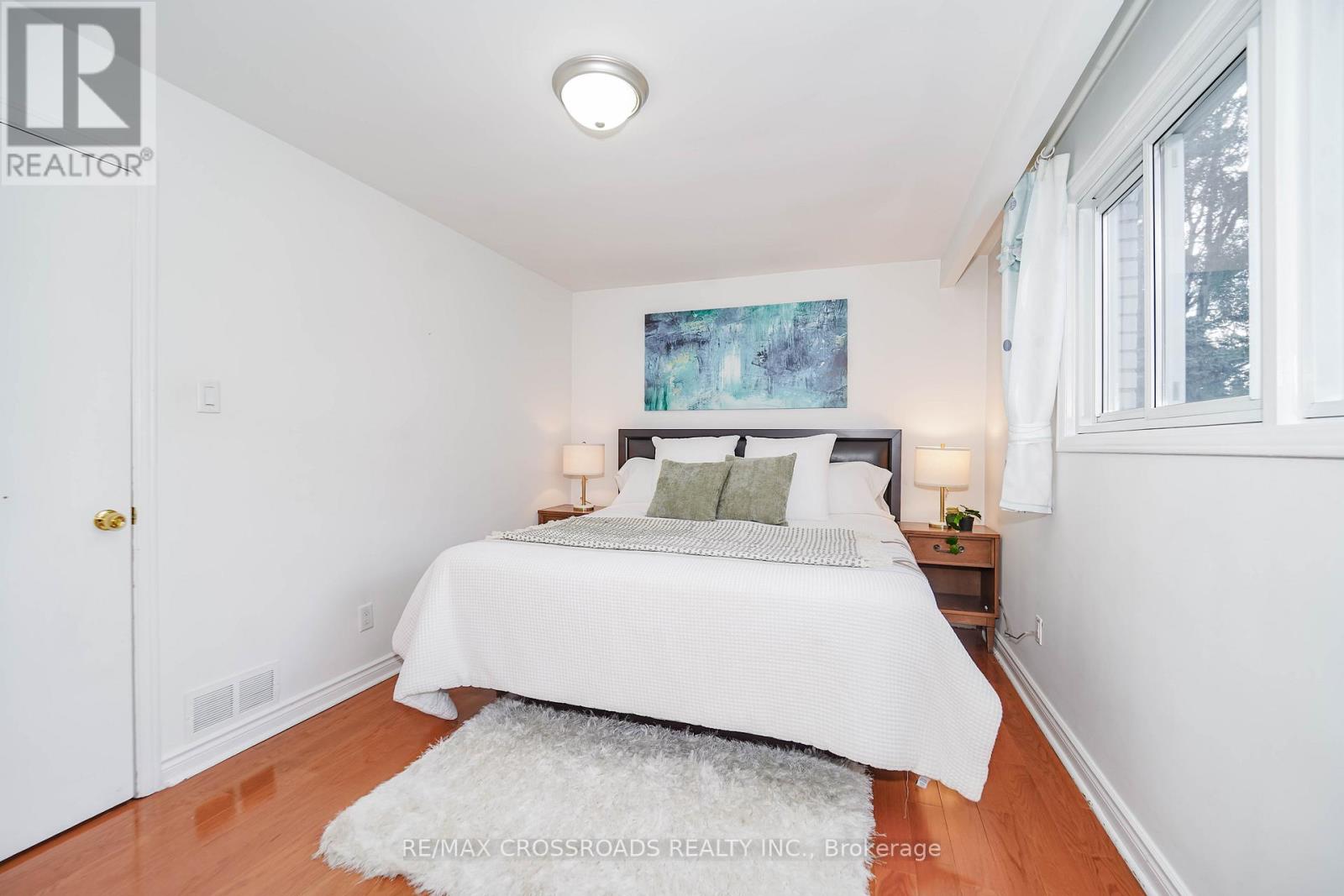 8 Topaz Gate, Toronto (Bayview Woods-Steeles), Ontario  M2M 2Z7 - Photo 16 - C12432415