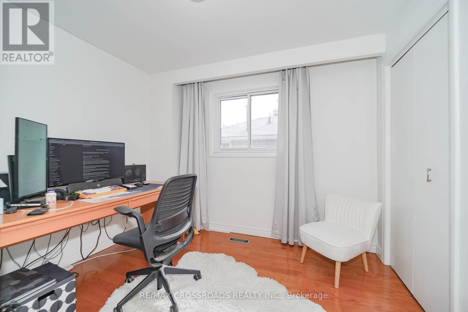 8 Topaz Gate, Toronto (Bayview Woods-Steeles), Ontario  M2M 2Z7 - Photo 19 - C12432415