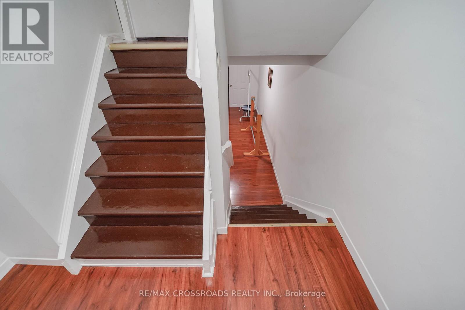 8 Topaz Gate, Toronto (Bayview Woods-Steeles), Ontario  M2M 2Z7 - Photo 21 - C12432415
