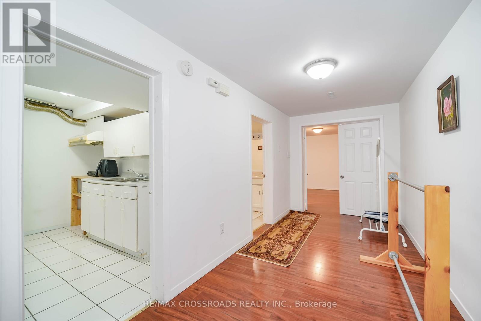 8 Topaz Gate, Toronto (Bayview Woods-Steeles), Ontario  M2M 2Z7 - Photo 25 - C12432415