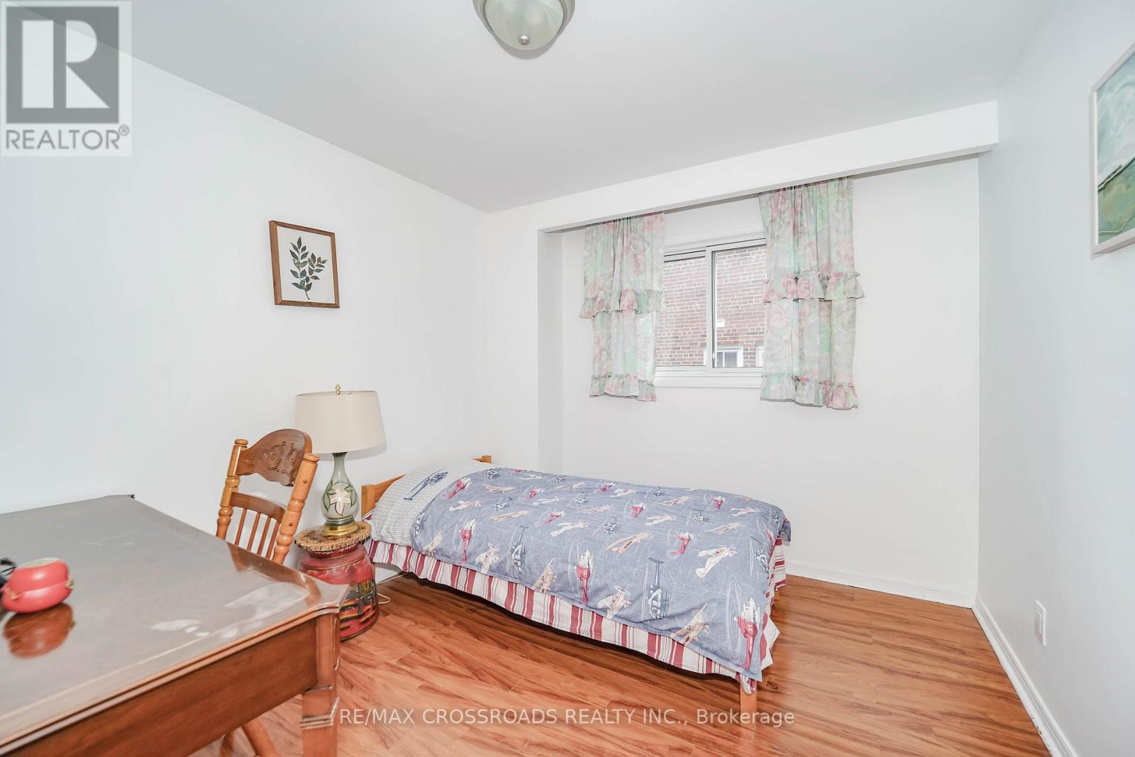 8 Topaz Gate, Toronto (Bayview Woods-Steeles), Ontario  M2M 2Z7 - Photo 37 - C12432415