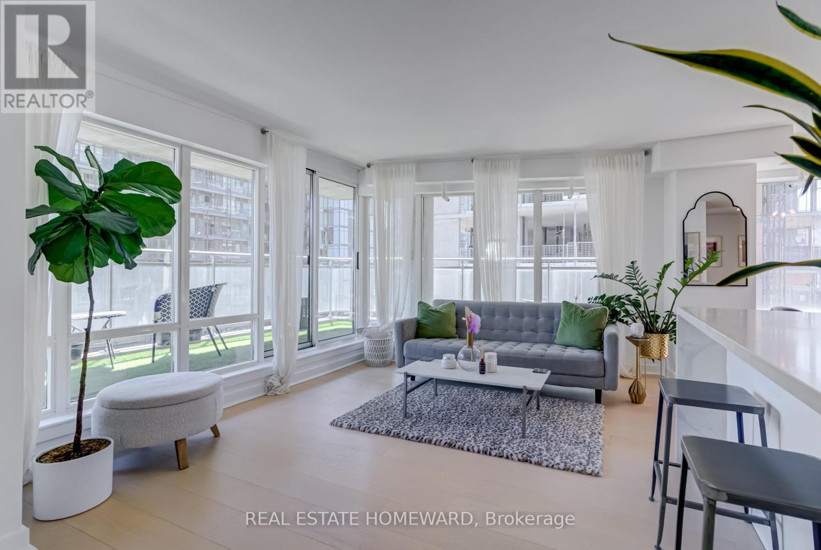 1004 - 255 RICHMOND STREET E, Toronto, Ontario