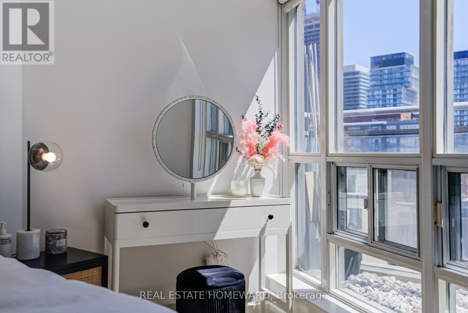 1004 - 255 Richmond Street E, Toronto, Ontario  M5A 4T7 - Photo 19 - C12432433