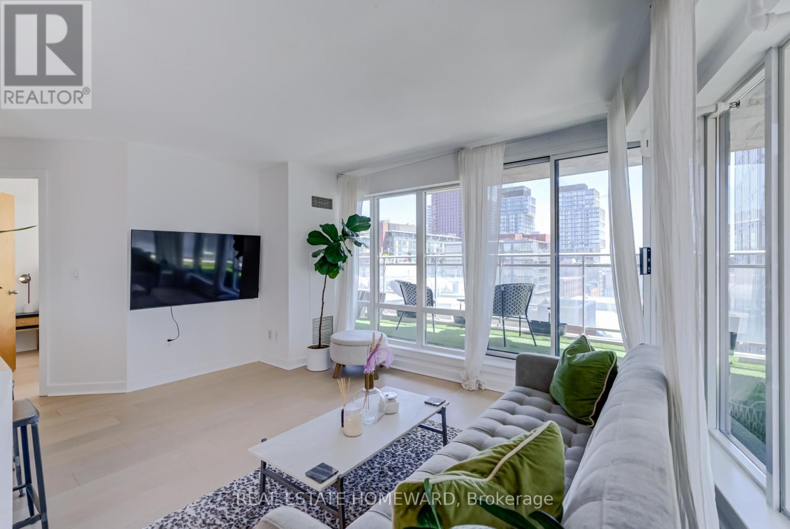 1004 - 255 Richmond Street E, Toronto, Ontario  M5A 4T7 - Photo 5 - C12432433
