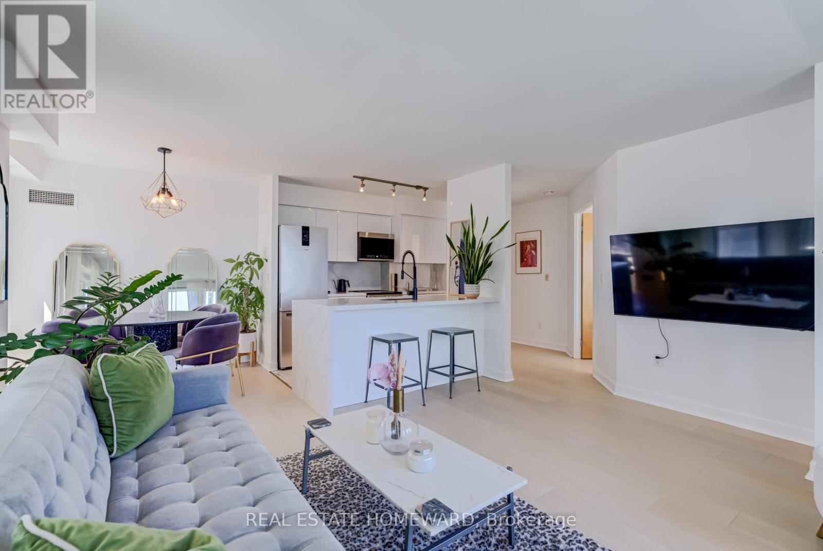 1004 - 255 Richmond Street E, Toronto, Ontario  M5A 4T7 - Photo 6 - C12432433