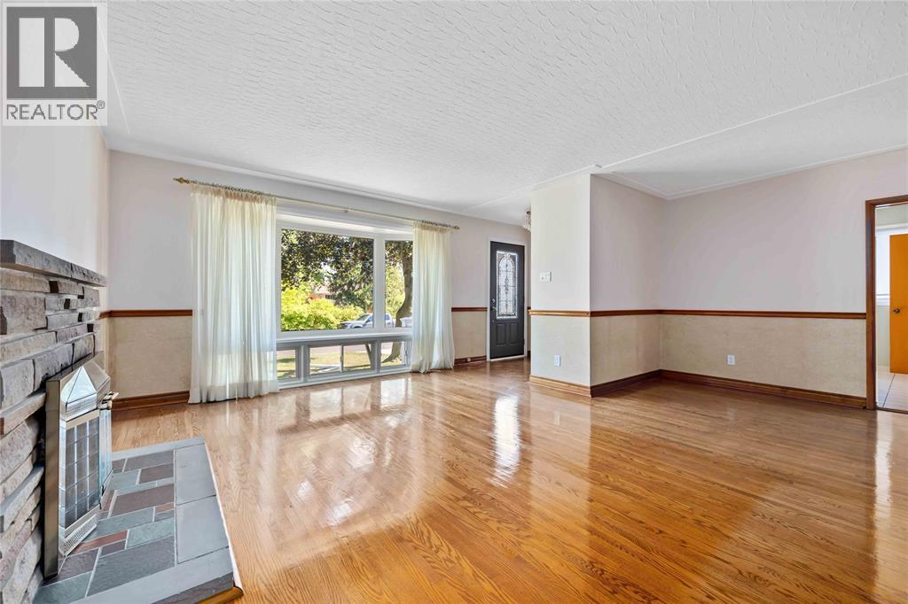 961 Ennisclaire Drive, Sarnia, Ontario  N7V 3G8 - Photo 10 - 25024645