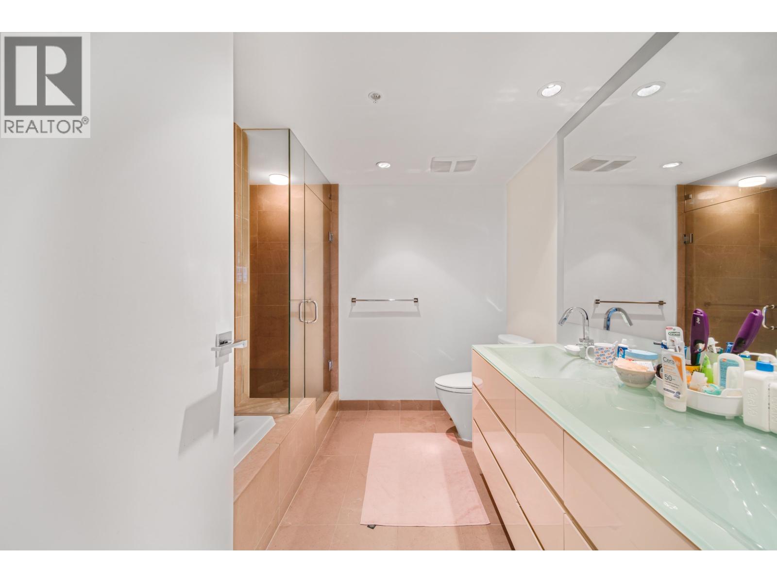 503 8 Smithe Mews, Vancouver, British Columbia  V6B 0A5 - Photo 8 - R3051815