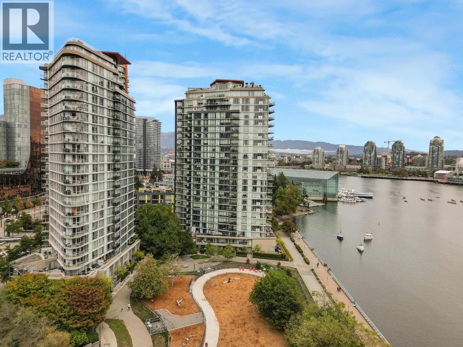 503 8 Smithe Mews, Vancouver, British Columbia  V6B 0A5 - Photo 14 - R3051815
