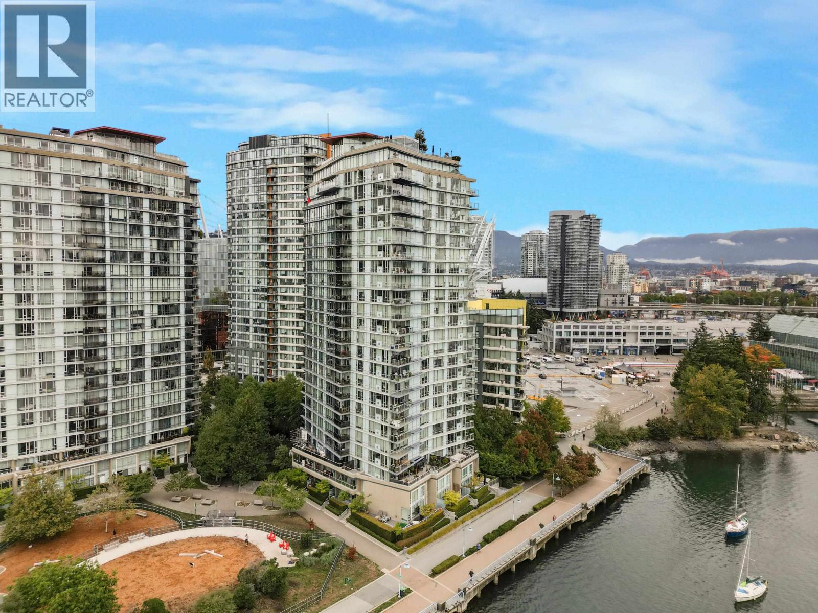 503 8 Smithe Mews, Vancouver, British Columbia  V6B 0A5 - Photo 15 - R3051815