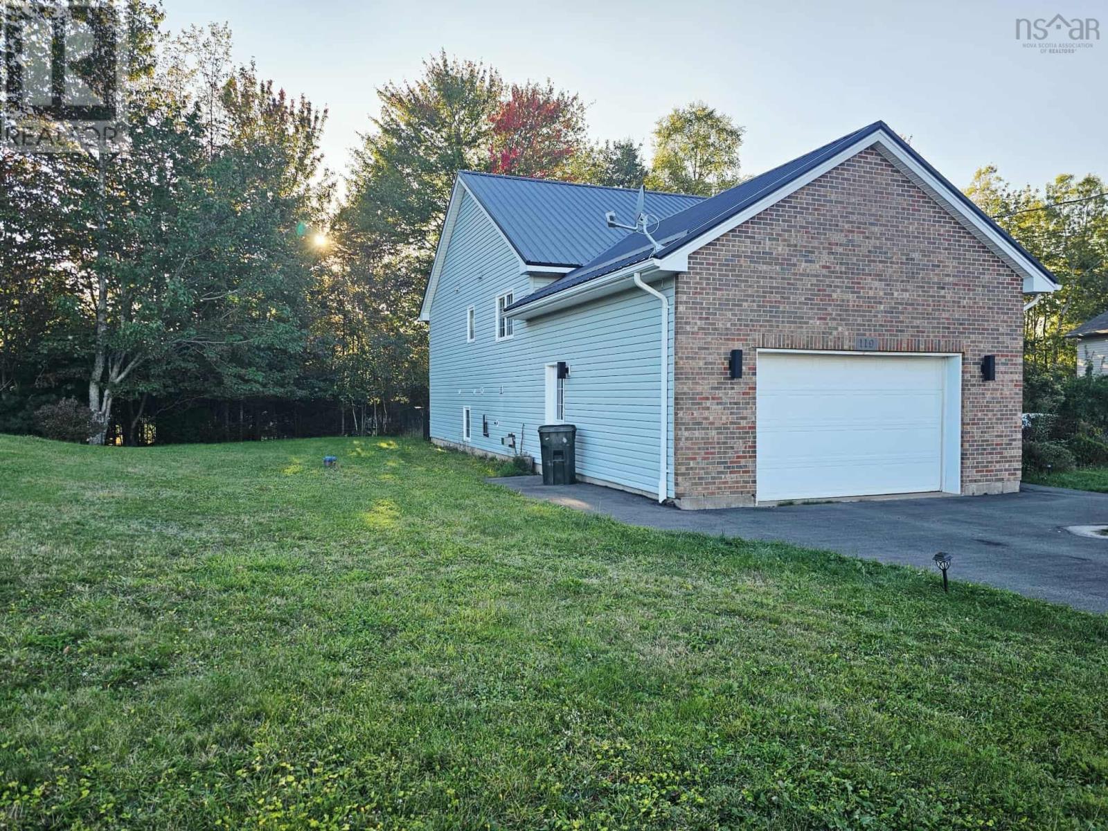 119 Sandy Place, Valley, Nova Scotia  B6L 4G4 - Photo 3 - 202523561
