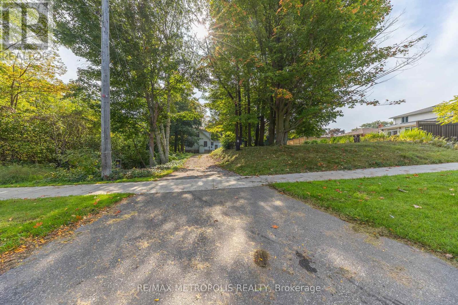 5297 Lawrence Avenue E, Toronto, Ontario  M1C 1R5 - Photo 2 - E12432330