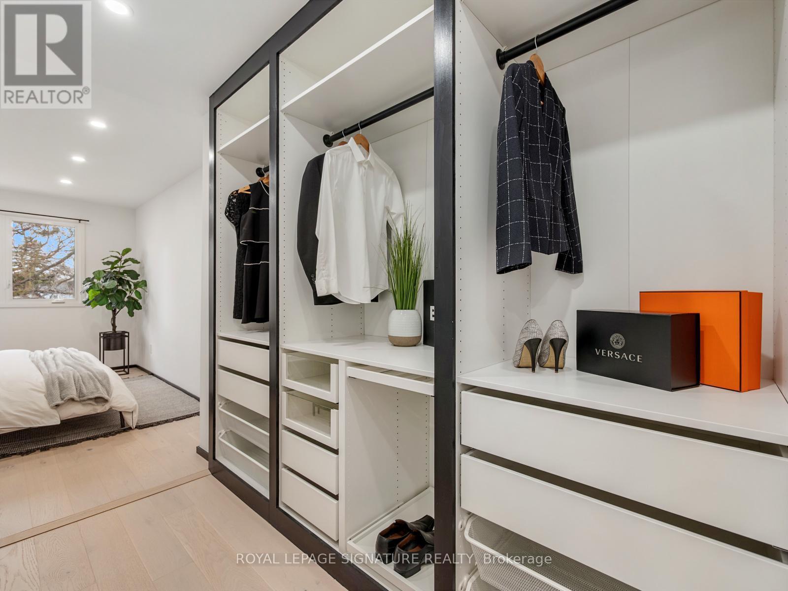 186 Oak Park Avenue, Toronto, Ontario  M4C 4M8 - Photo 21 - E12432337