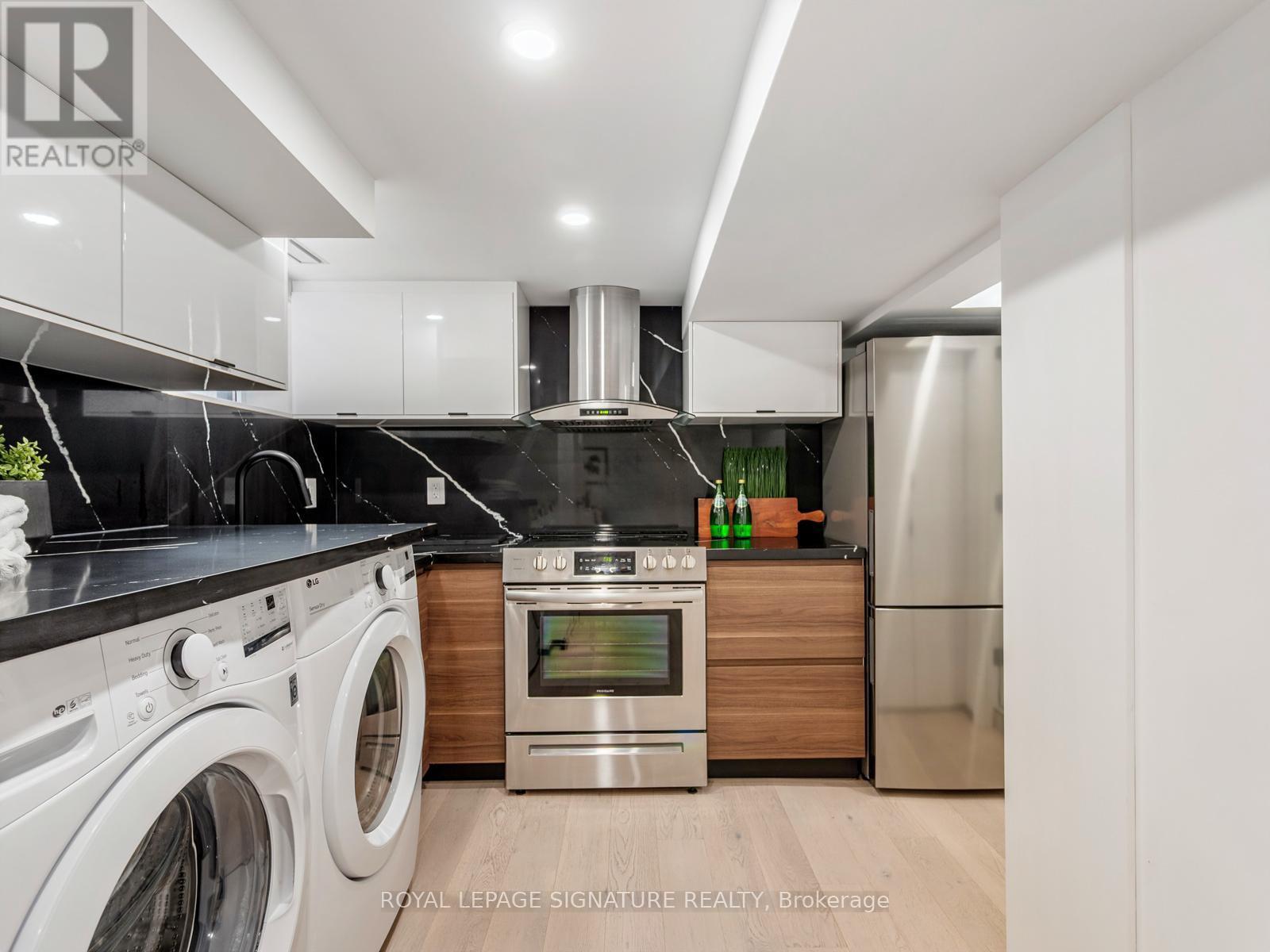 186 Oak Park Avenue, Toronto, Ontario  M4C 4M8 - Photo 41 - E12432337
