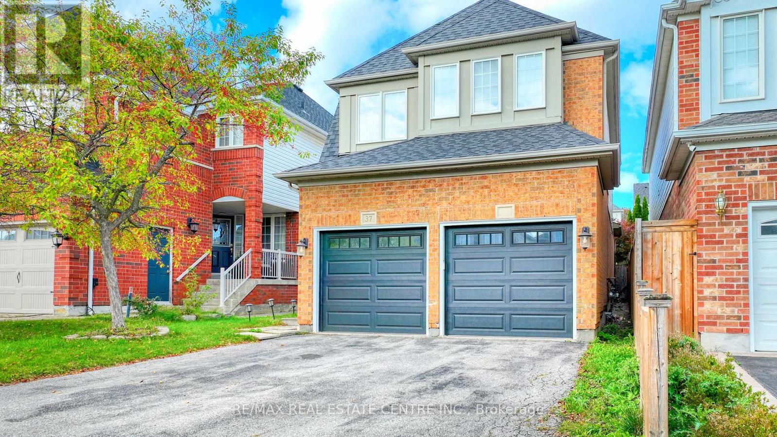 37 Shenandoah Drive, Whitby, Ontario  L1P 1S9 - Photo 2 - E12432342