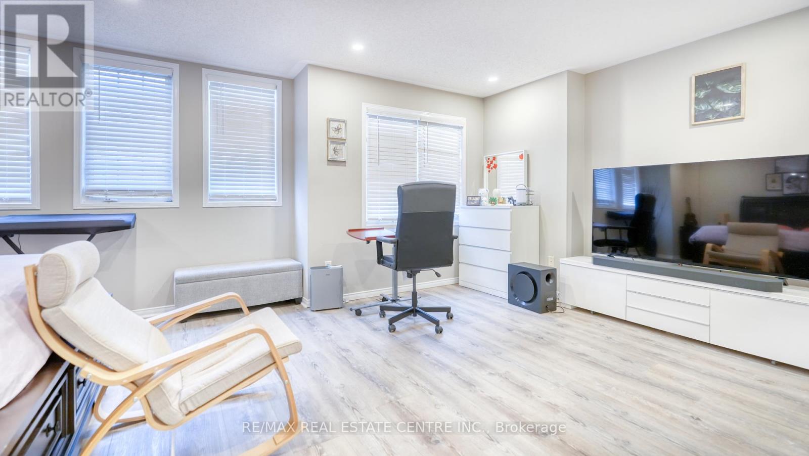 37 Shenandoah Drive, Whitby, Ontario  L1P 1S9 - Photo 22 - E12432342