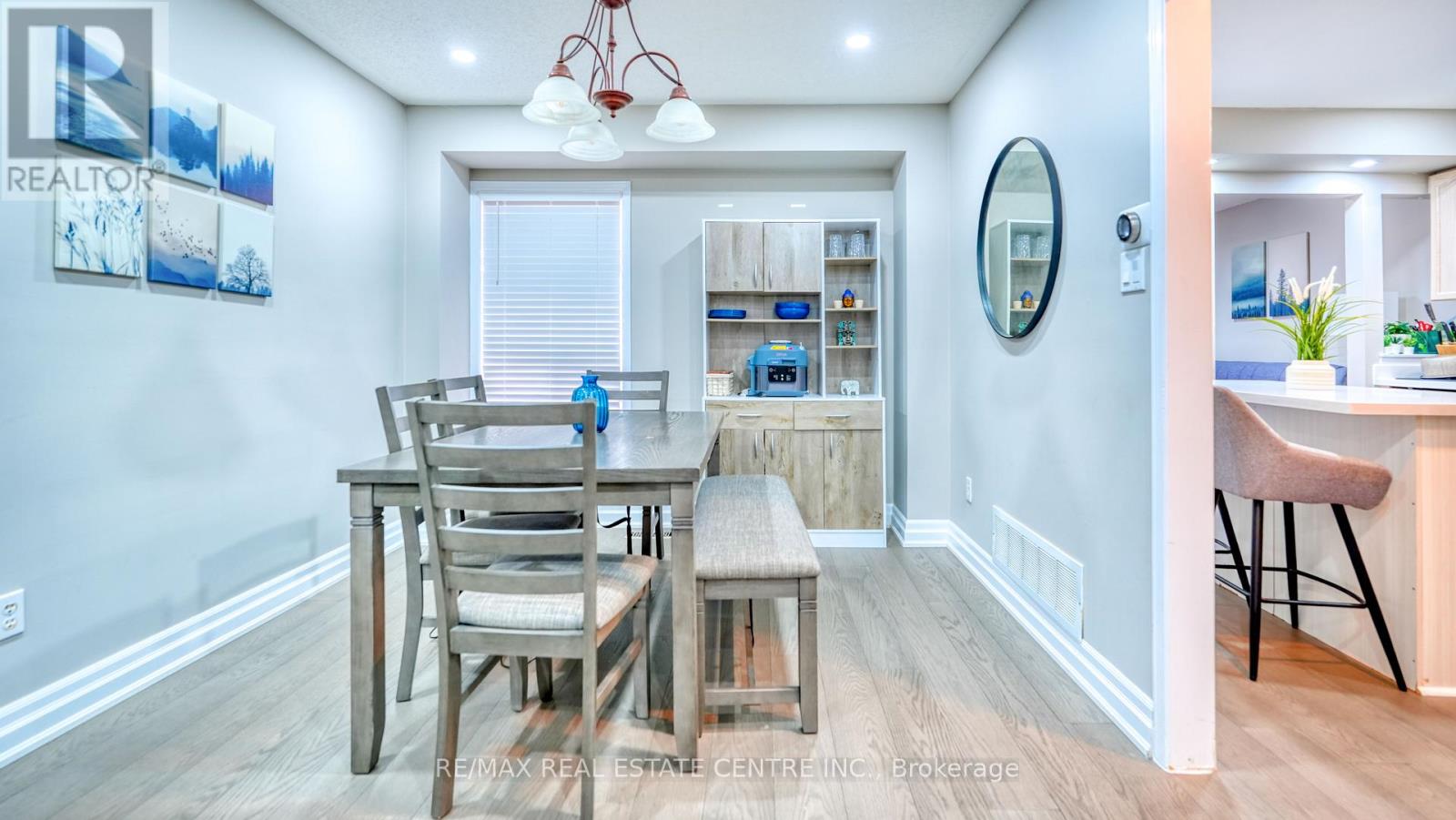37 Shenandoah Drive, Whitby, Ontario  L1P 1S9 - Photo 9 - E12432342