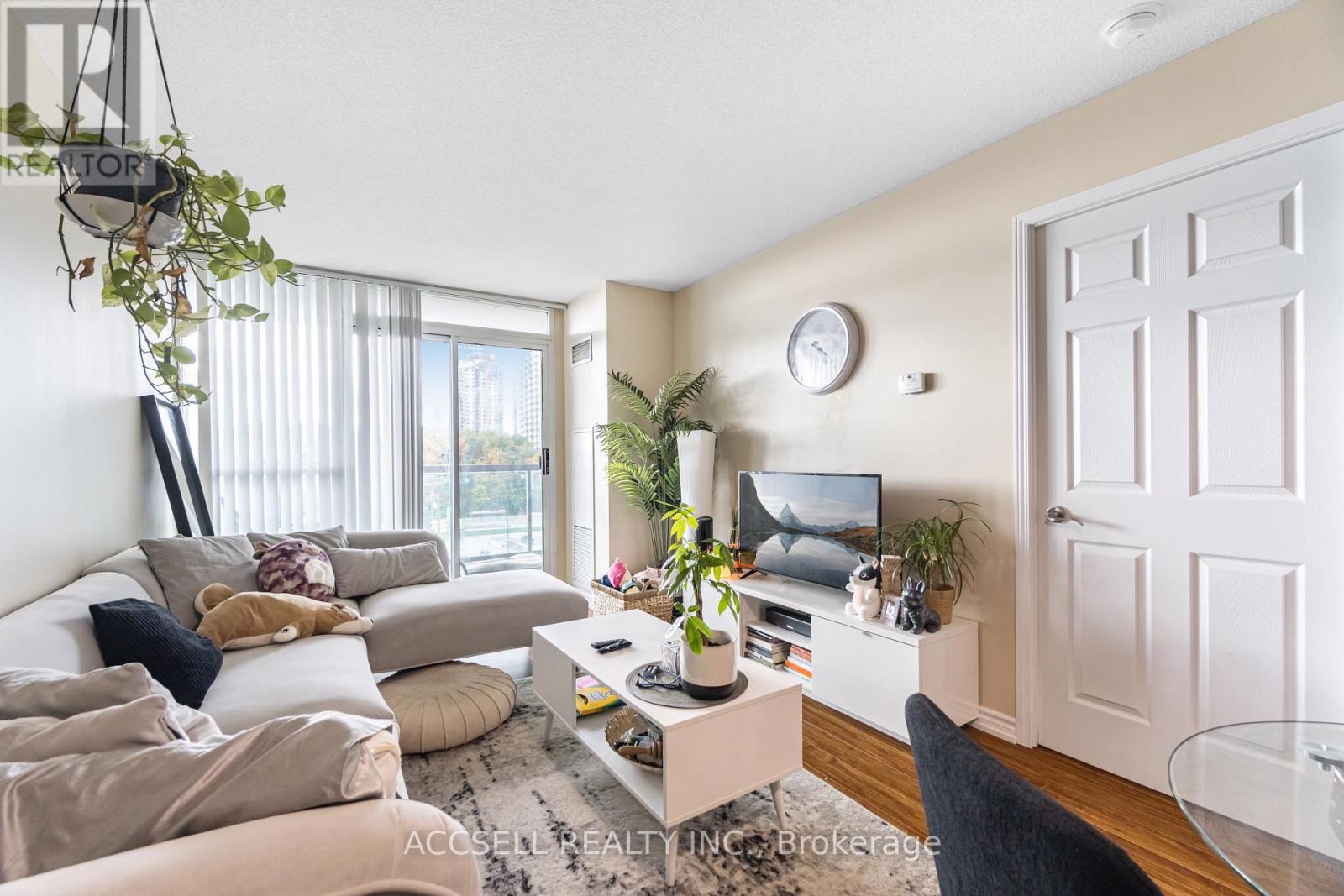 1015 - 68 Grangeway Avenue, Toronto, Ontario  M1H 0A1 - Photo 12 - E12432425