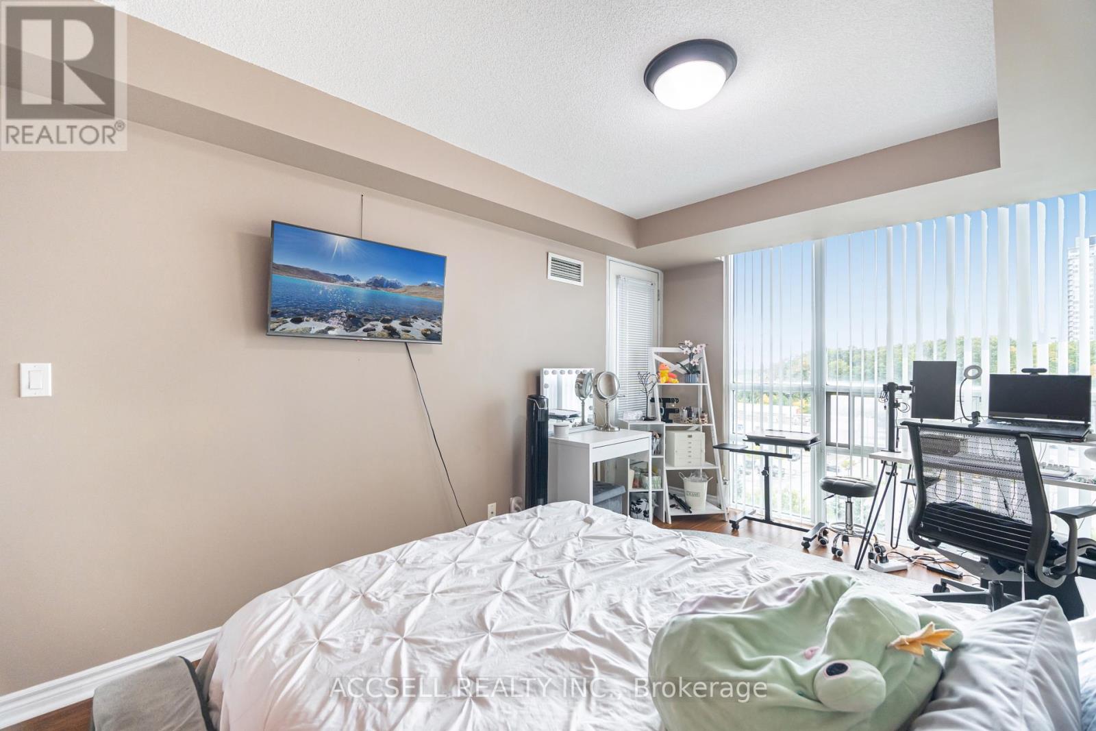 1015 - 68 Grangeway Avenue, Toronto, Ontario  M1H 0A1 - Photo 19 - E12432425